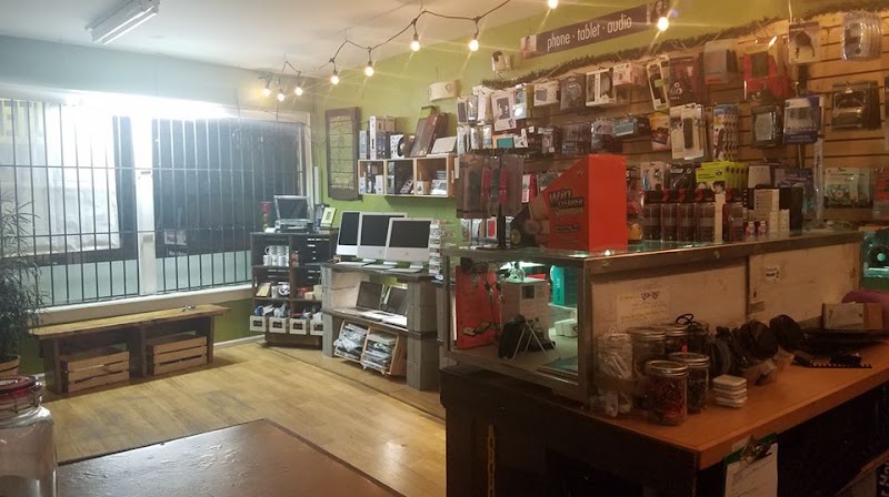 Computer House photo