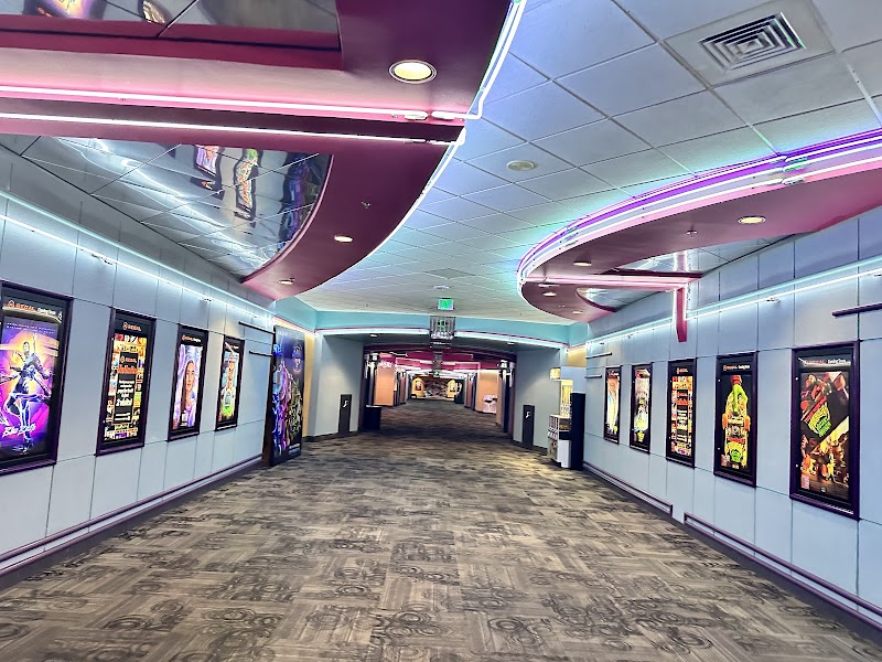 Regal Hollywood - Nashville photo